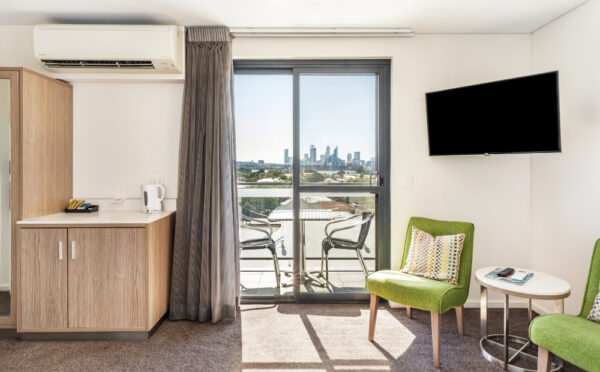Metro Hotel Perth Executive Room Aspire Wing