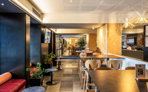 Metro Hotel Perth Red Bill Kitchen & Bar