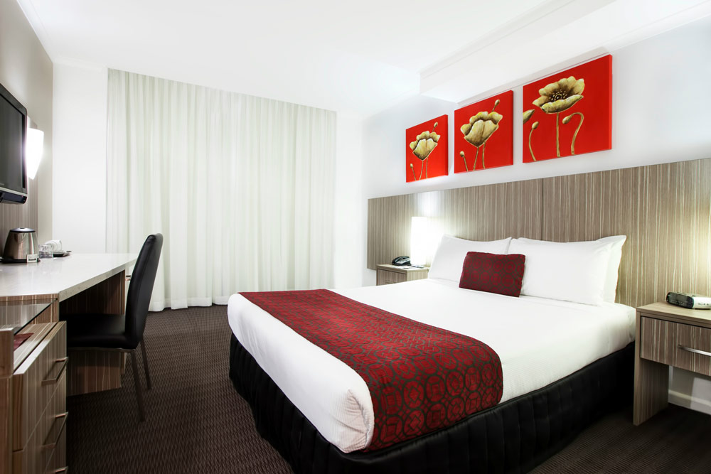 Metro Hotel Marlow Sydney Central + Large Queen Room (Superior Room)
