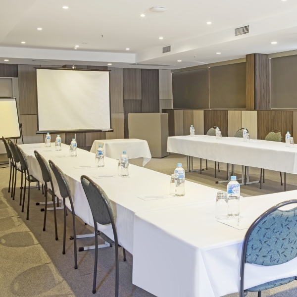 Metro Aspire Hotel Sydney - Wattle Room