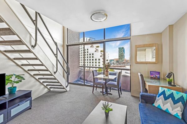Metro Apartments on Darling Harbour Views