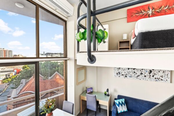 Metro Apartments on Darling Harbour - Loft Style Apartment
