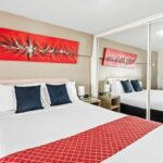 Metro Apartments on Darling Harbour - Bedroom