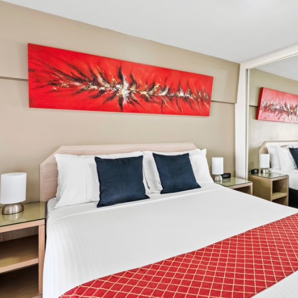 Metro Apartments Darling Harbour Apartment - Bedroom