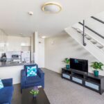 Metro Apartments on Darling Harbour - Lounge and Kitchen