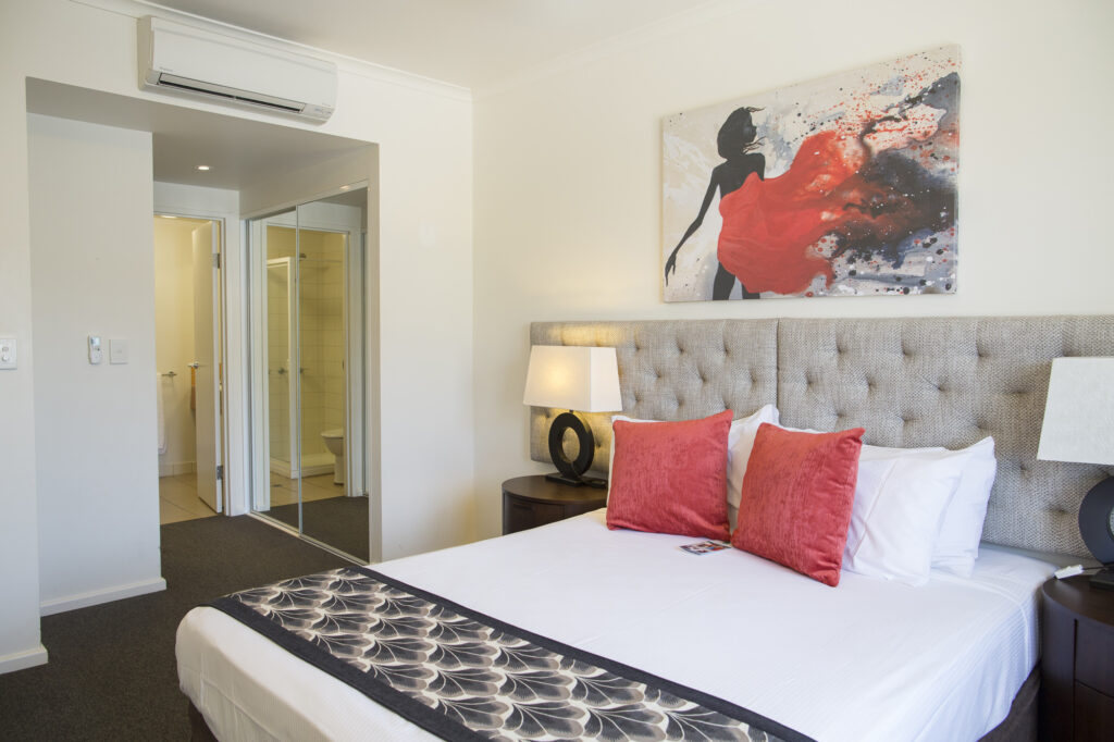 Metro Advance Apartments & Hotel Darwin 2 BR Bed