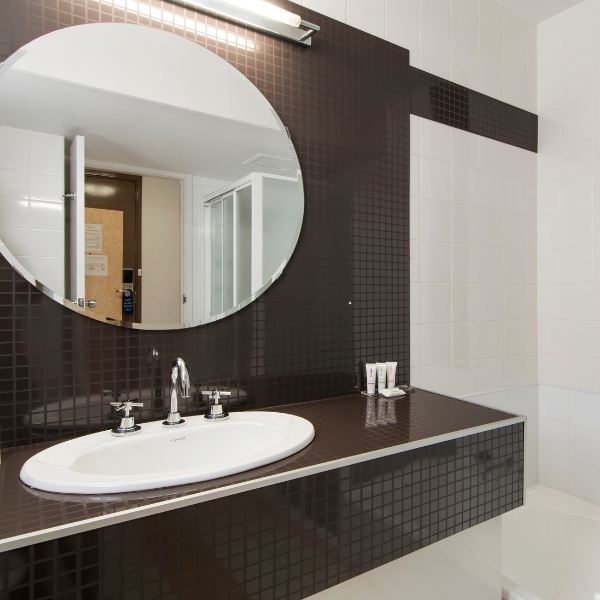 Metro Hotel Perth - 1 Bedroom Apartment