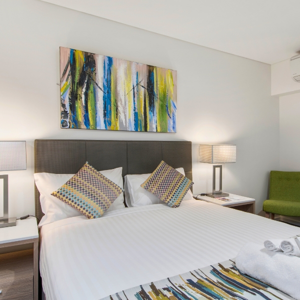 Metro Hotel Perth - Deluxe Room Aspire Wing