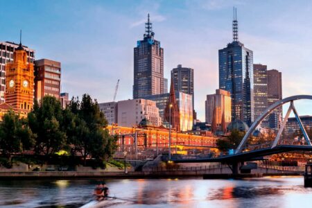Save on Short Stays Hot Deal - Metro Apartments on Bank Place Melbourne