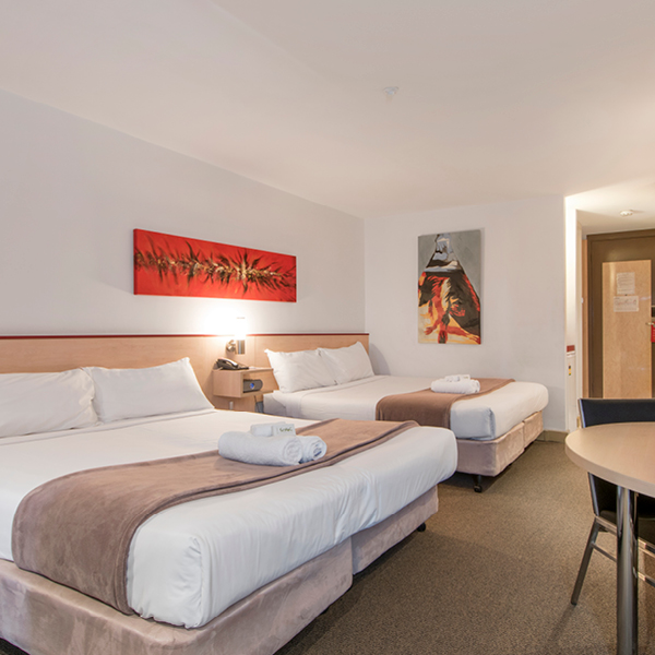 Metro Hotel Perth Standard Twin Room