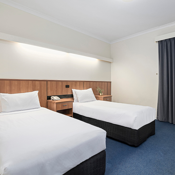 Metro Hotel Perth City Standard Twin Room