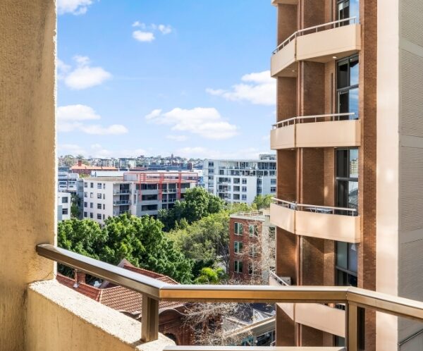 Metro Apartments On King Balcony