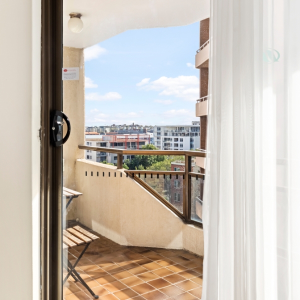 Metro Apartments On King Balcony